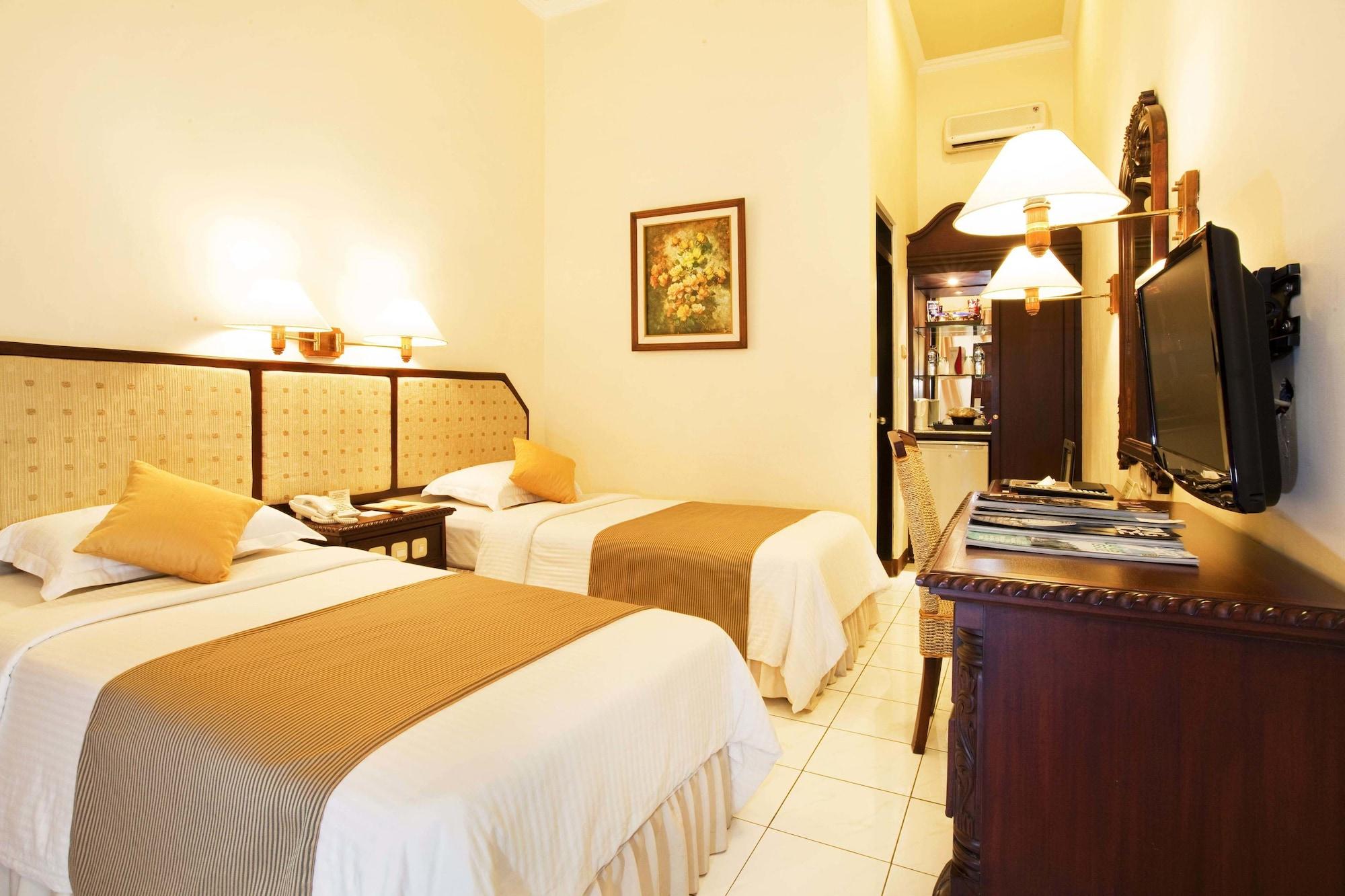 מגלאנג Puri Asri Hotel & Resort מראה חיצוני תמונה