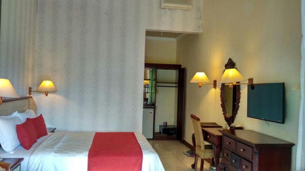 מגלאנג Puri Asri Hotel & Resort מראה חיצוני תמונה